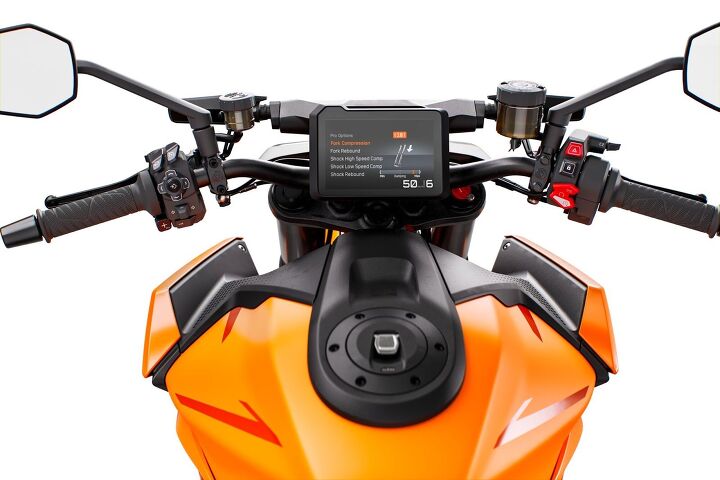 Among the many things you can change in Track Pro mode, the suspension settings are one of the big ones. On the 5-inch TFT screen are individual line items for fork compression and rebound, shock rebound, as well as high/low speed compression for the shock, too. All are navigable through the switches on the left button cluster. 