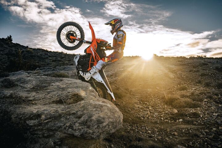 2025 ktm 390 enduro r first look
