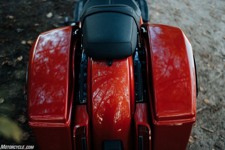 Photo by Francis Jun.