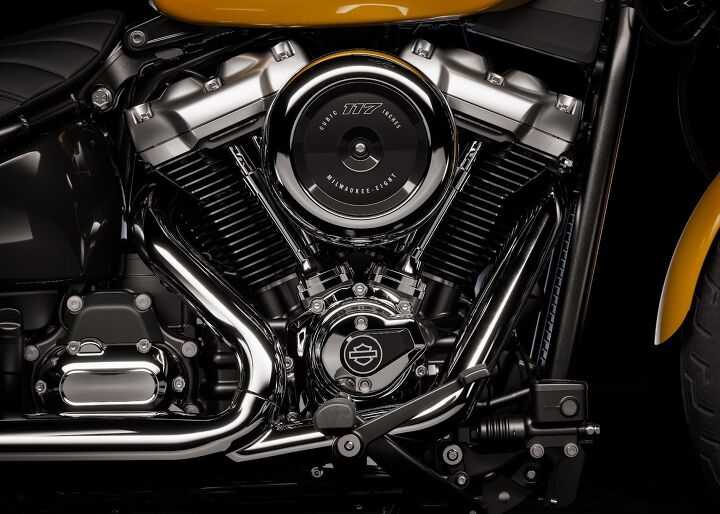 The Heritage Classic and Street Bob will use the Milwaukee-Eight 117 Classic engine, which is visually distinct with its old-school round air cleaner. 