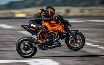 KTM Unveil The 2024 1390 Super Duke R Evo