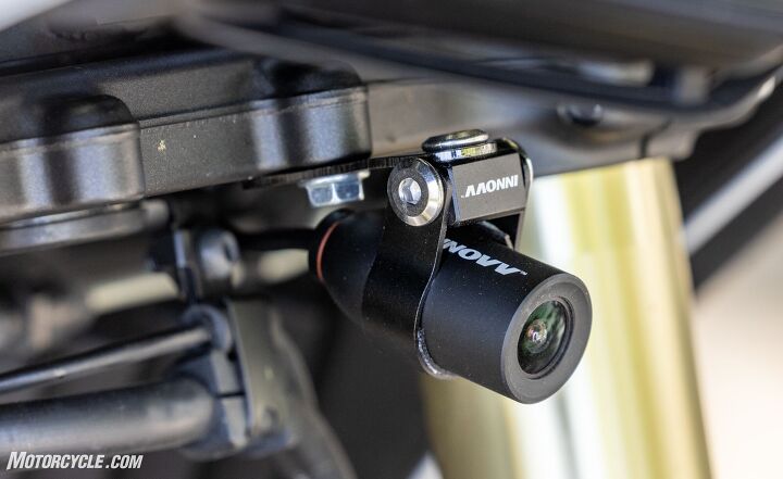mo tested innovv k3 review, The front camera mounted conveniently on the lower triple clamp while the rear camera shown above utilized a mounting plate and double stick tape