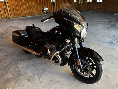 2023 BMW R18B