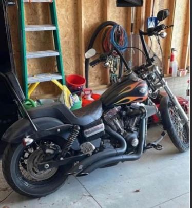 2015 Dyna - 17,500m - 103 motor - stage 1 vance and hines turndown pip