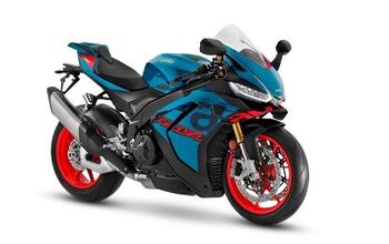 2025 Aprilia RSV4 and RSV4 Factory – First Look