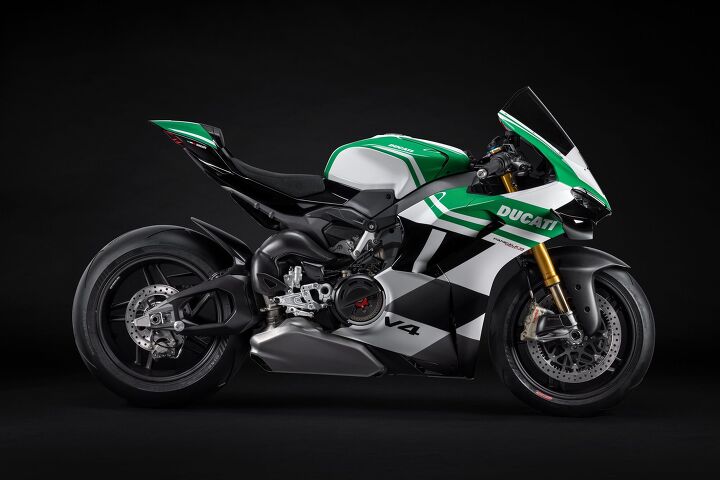 2025 ducati panigale v4 tricolore gallery