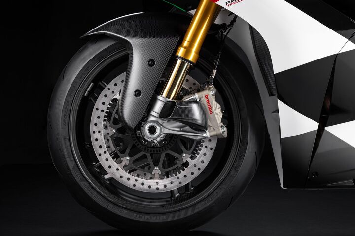 2025 ducati panigale v4 tricolore gallery