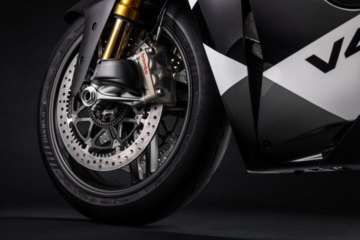 2025 ducati panigale v4 tricolore gallery