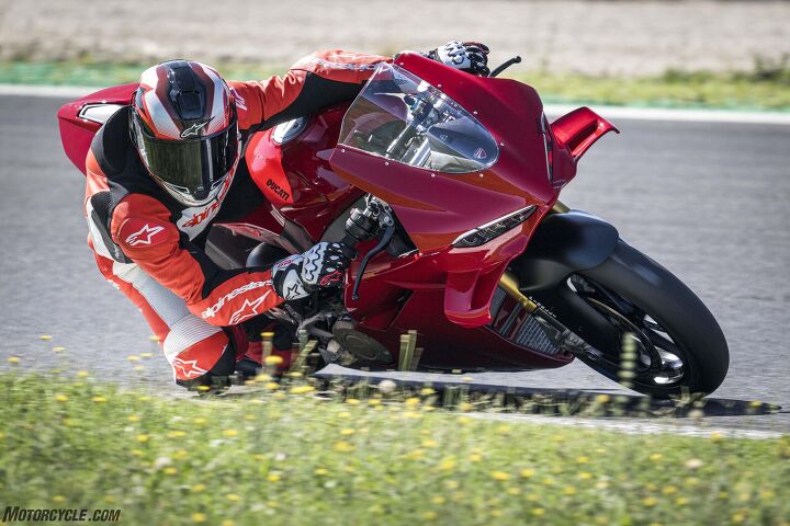 2025 ducati panigale v4s review first ride