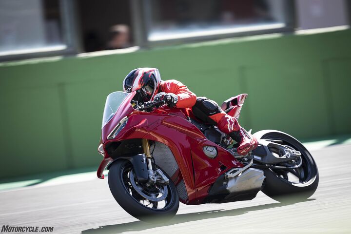 2025 ducati panigale v4s review first ride