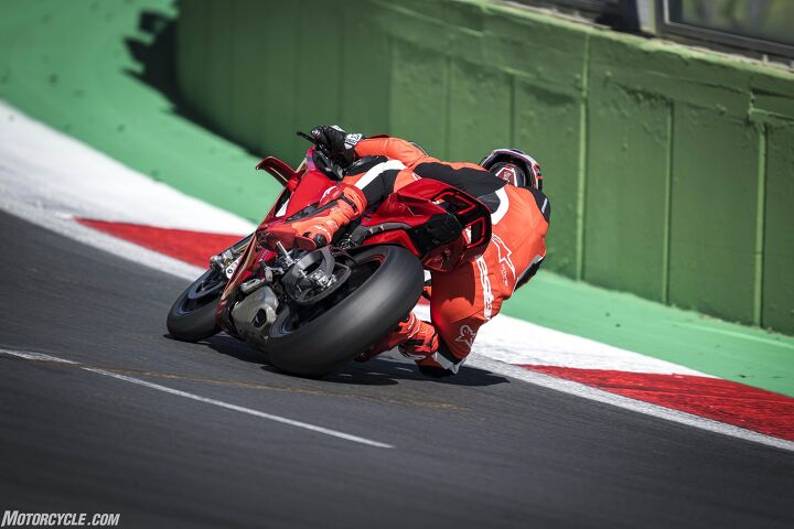 2025 ducati panigale v4s review first ride