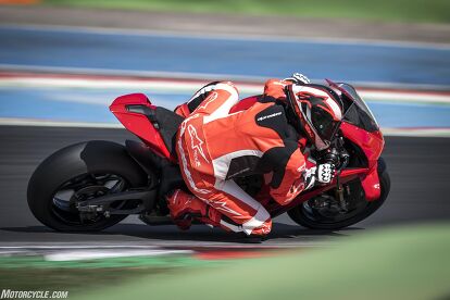 2025 ducati panigale v4s review first ride