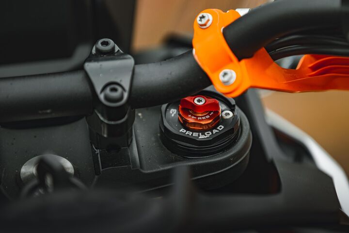 2025 ktm 390 adventure r and 390 adventure x gallery