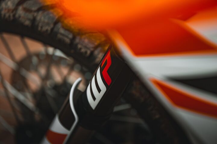 2025 ktm 390 adventure r and 390 adventure x gallery