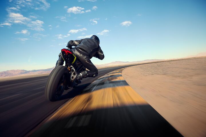 2025 triumph speed triple 1200 rs first look gallery