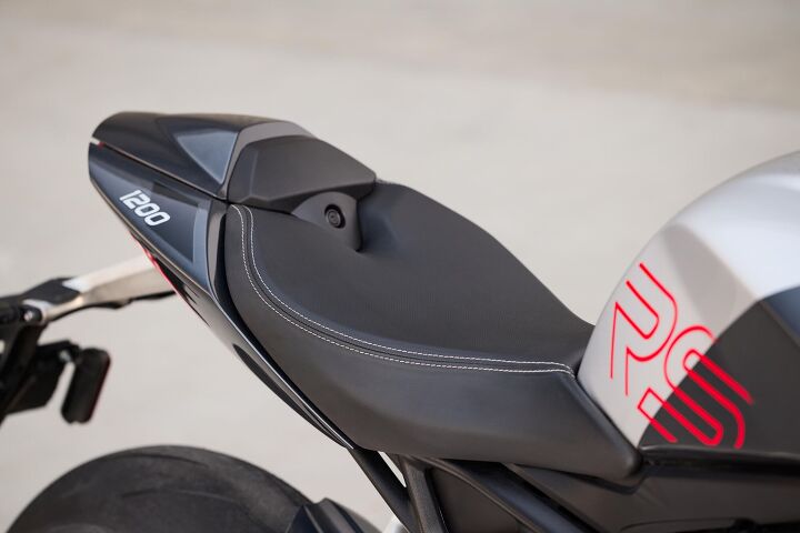 2025 triumph speed triple 1200 rs first look gallery