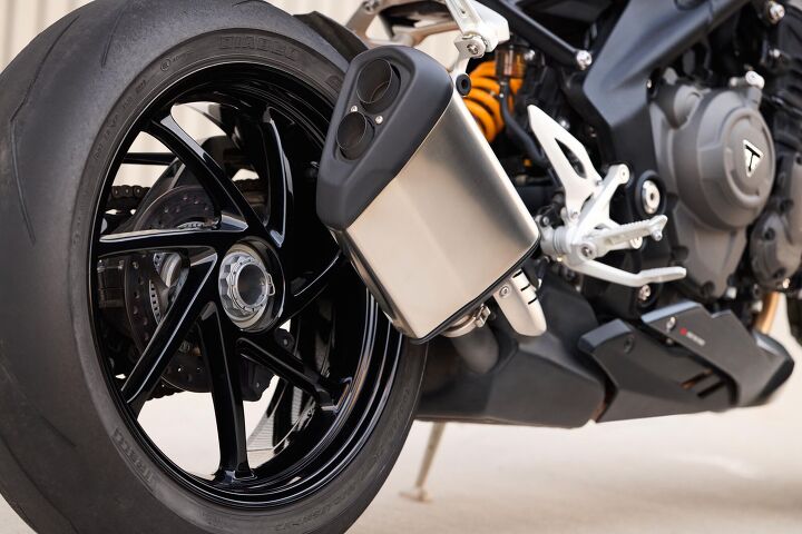 2025 triumph speed triple 1200 rs first look gallery
