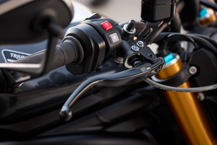 2025 triumph speed triple 1200 rs first look gallery