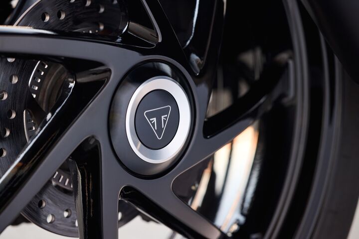 2025 triumph speed triple 1200 rs first look gallery
