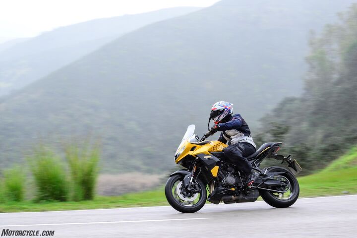 2025 triumph tiger sport 800 review gallery