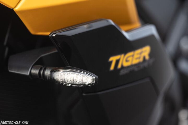 2025 triumph tiger sport 800 review gallery