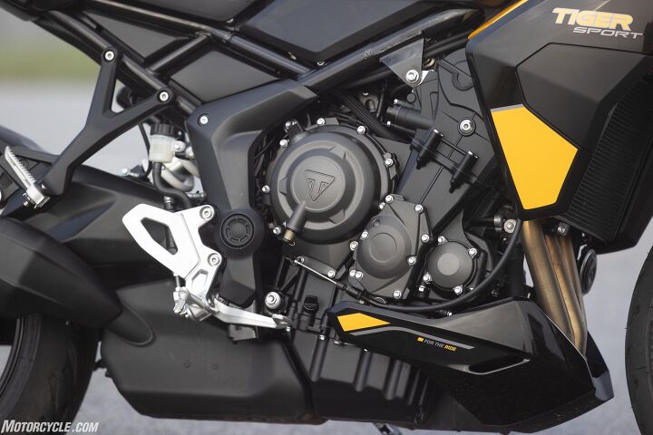 In the flesh: Producing a claimed 113 horsepower at 10,750 rpm and 61.9 lb-ft. of torque at 8,500 rpm, the Tiger Sport 800’s mill prioritizes punchiness that always manages to hit the sweet spot. 