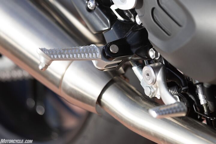 2025 triumph speed twin 1200 and speed twin 1200 rs review gallery