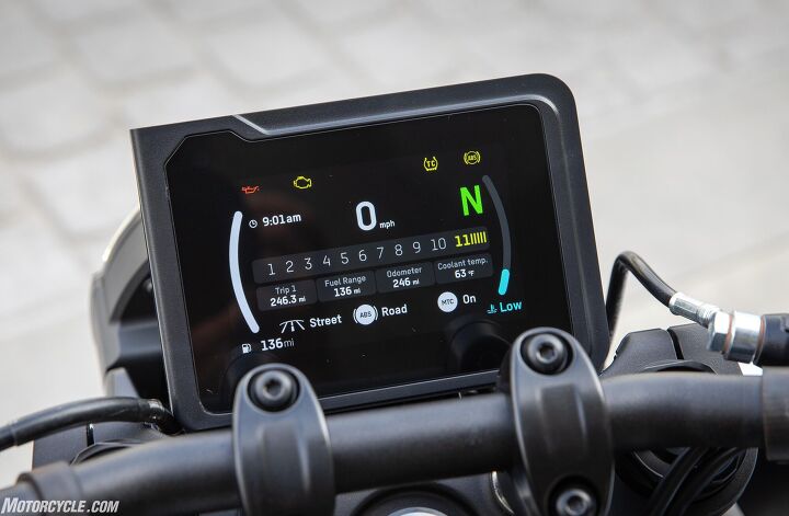 A welcome sight compared to the previous dash. The new TFT display allows for Bluetooth connectivity and includes a USB-C outlet.