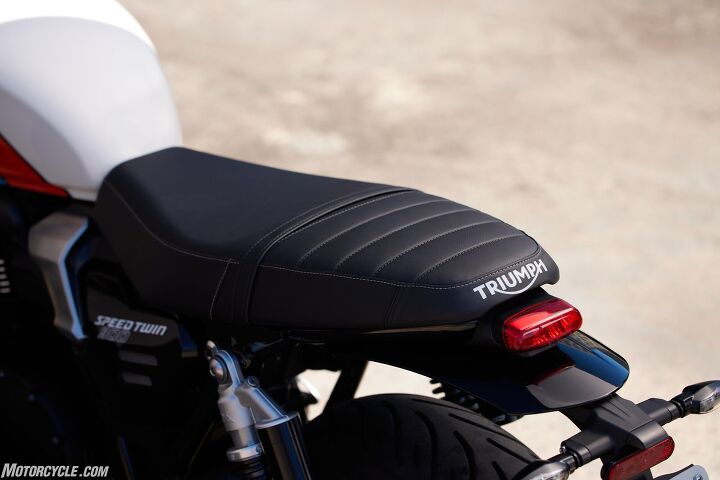 2025 triumph speed twin 900 review gallery