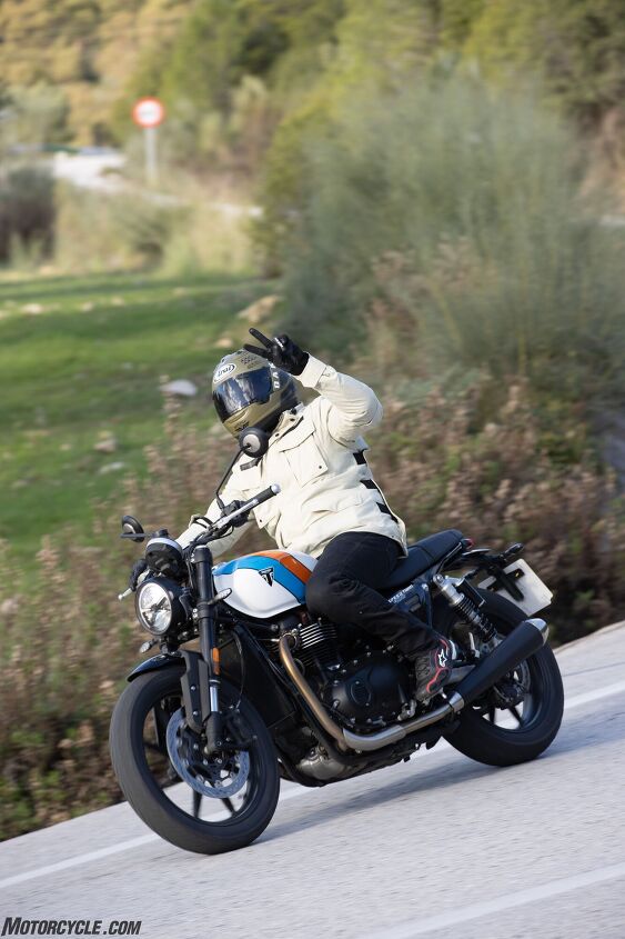 2025 triumph speed twin 900 review gallery