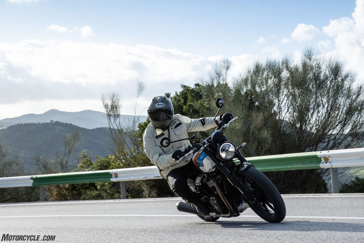 2025 triumph speed twin 900 review gallery