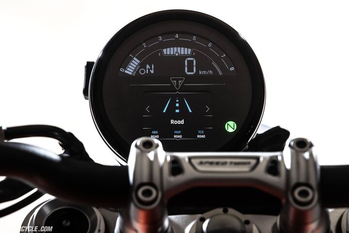 2025 triumph speed twin 900 review gallery