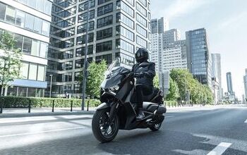 2025 Yamaha XMax 300 First Look Gallery