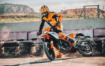 2025 KTM 390 SMC R – First Look Gallery