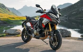 2025 Ducati Multistrada V4 Pikes Peak Gallery